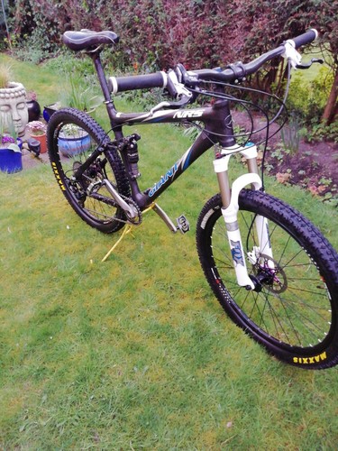Giant Nrs Full Suspension Mountain 