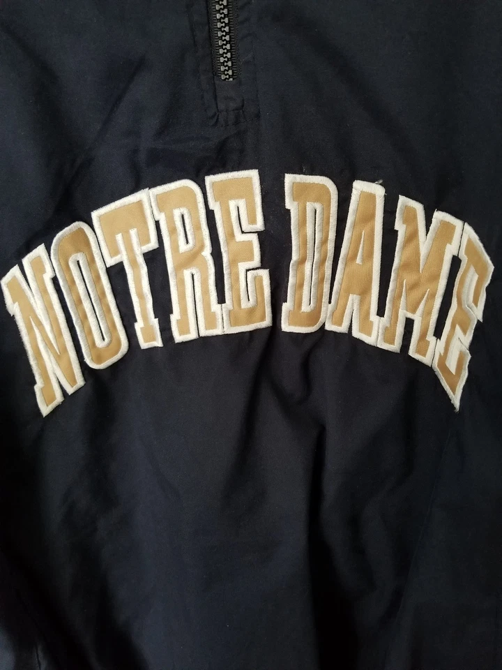 Pullover aislante Notre Dame para hombre de REEBOK, XL Foto 2 de 4