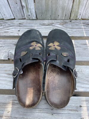 Dr Andrew Weil~Deva Clogs Shoes Womens 39/8 BLACK Leather Floral Embellished