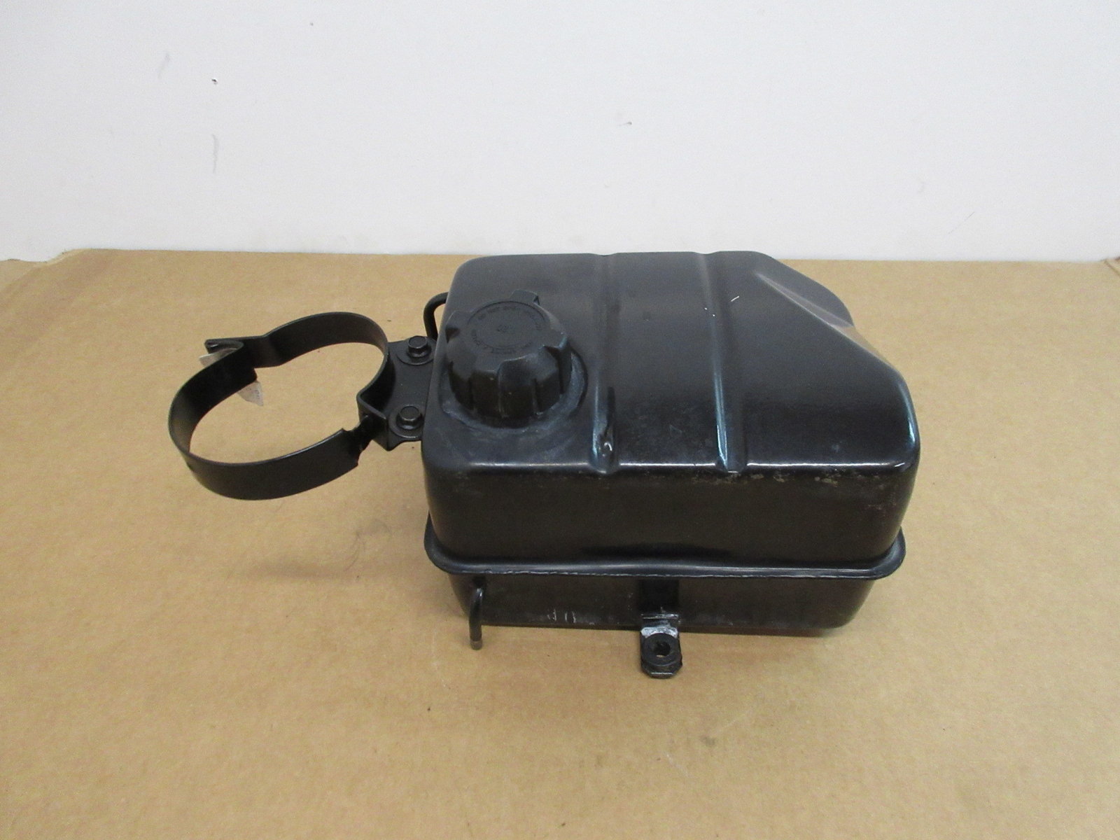 04 Lamborghini Murcielago #1025 Radiator Coolant Overflow Tank 7M121407