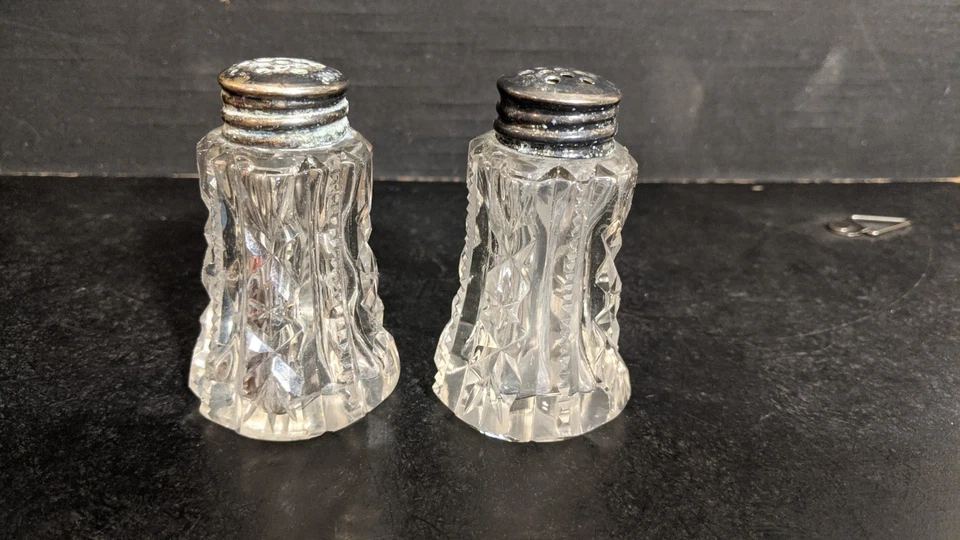 Vintage Pair 3" EAPG Zipper Cut Glass Salt & Pepper Shakers - Image 4 of 4