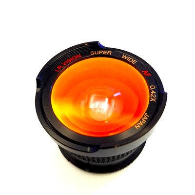 I.R. Vision Super Wide AF Macro Objektiv 0,42x Japan. mit 37-43 mm Adapterring. bjune