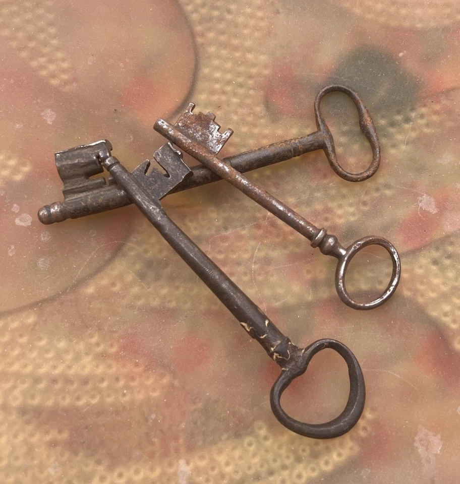Skeleton Key French Large Steel Chateau Keys 5” Set 3 1800s Heavy Door Iron - Image 2 of 4