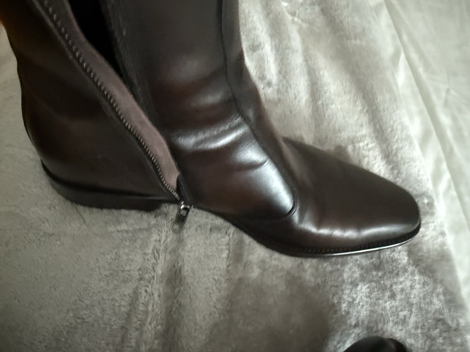 Frontier Lucent - image 7