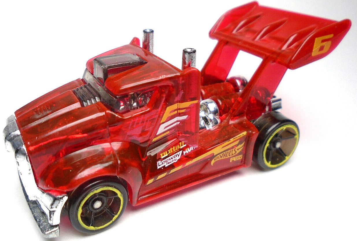 2014 HOT WHEELS RIG STORM #6 X-RAYCERS RED 1:64 DIECAST 2 3/4" TRUCK W/ YELLOW