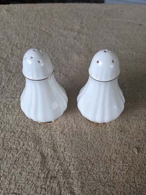 PARAGON HIGHLAND QUEEN SALT & PEPPER SET WHITE & GOLD FREE USA SHIPPING