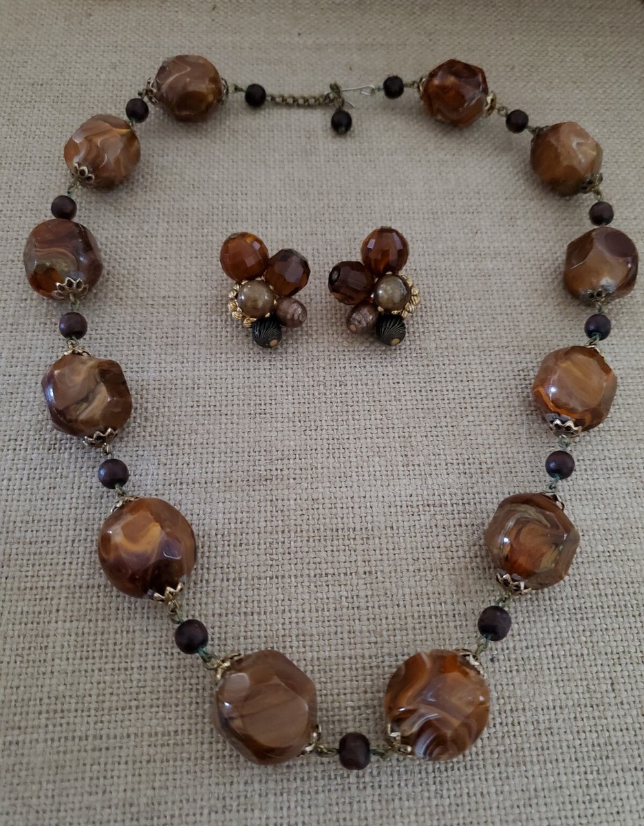 VINTAGE 40'S-50'S HATTIE CARNEGIE BROWN/GOLD CLIP ON EARRINGS 22