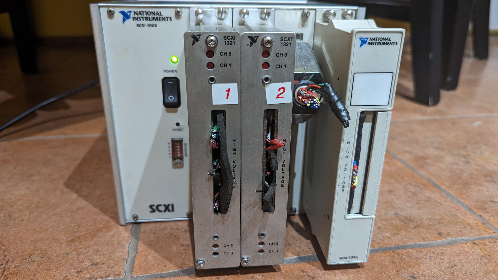 NI SCXI-1000 Chassis w SCXI-1321 1326 & Cable Adapter