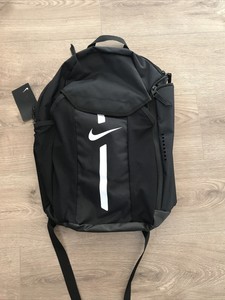 nike 30 litre backpack
