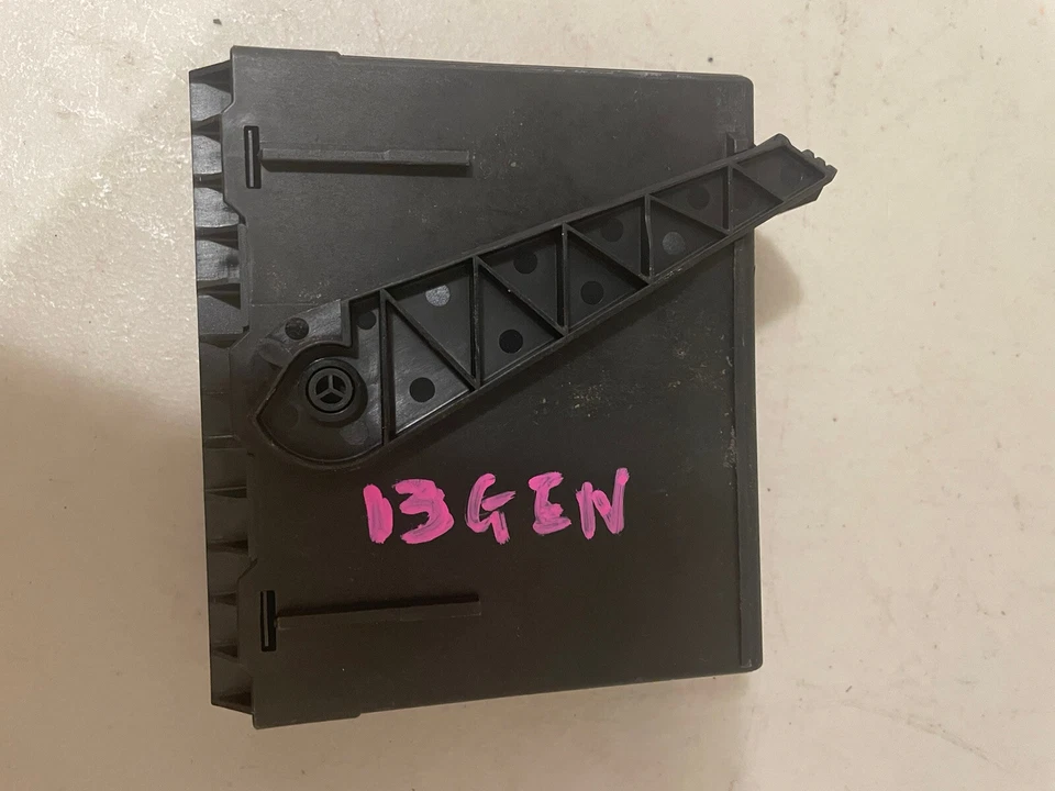 2011-2014 Hyundai Genesis BCM BCU Body Control Unit Module 95410-3M072 Foto 2 de 4