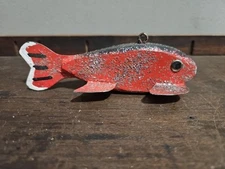 Vintage Wood Ice Fishing Decoy Spearing Folk Art Handmade 5” Glitter