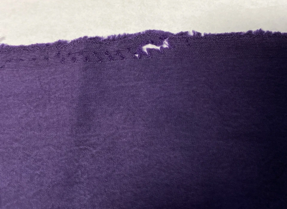 Tela de seda púrpura oscuro 41" x 2 + yardas Foto 3 de 3