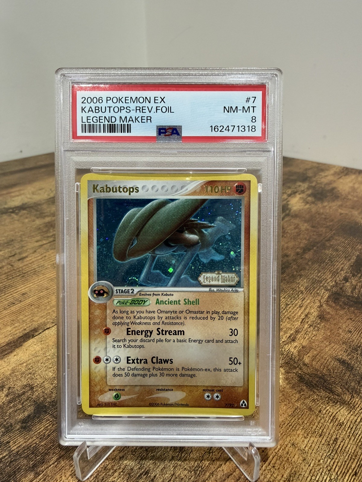 2006 POKEMON EX LEGEND MAKER KABUTOPS #7/92 REVERSE STAMPED HOLO FOIL PSA 8