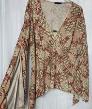 Can’t Miss Shirt 70’s Themed Deep V-Neck High Slit Flared Sleeves Cold Shoulder