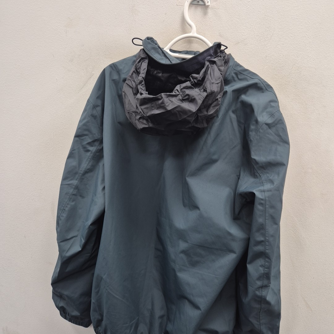 Barbour Plot Lightweight Breathable Waterproof Ho… - image 7