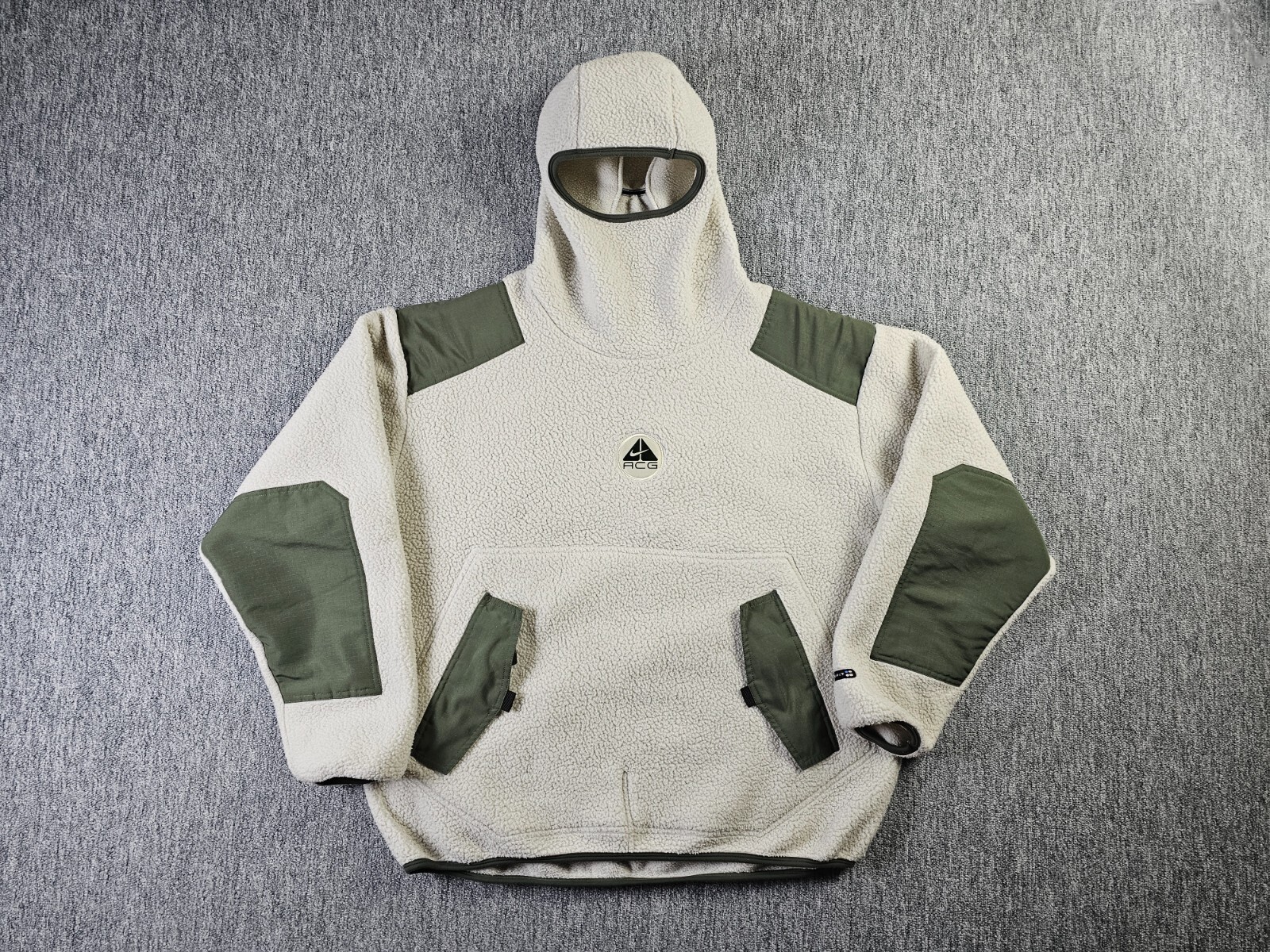 SACAI X NIKE Nike ACG Ninja Balaclava Sherpa Fleece Felpa con Cappuccio Uomo L Crema Vintage USA Giacca