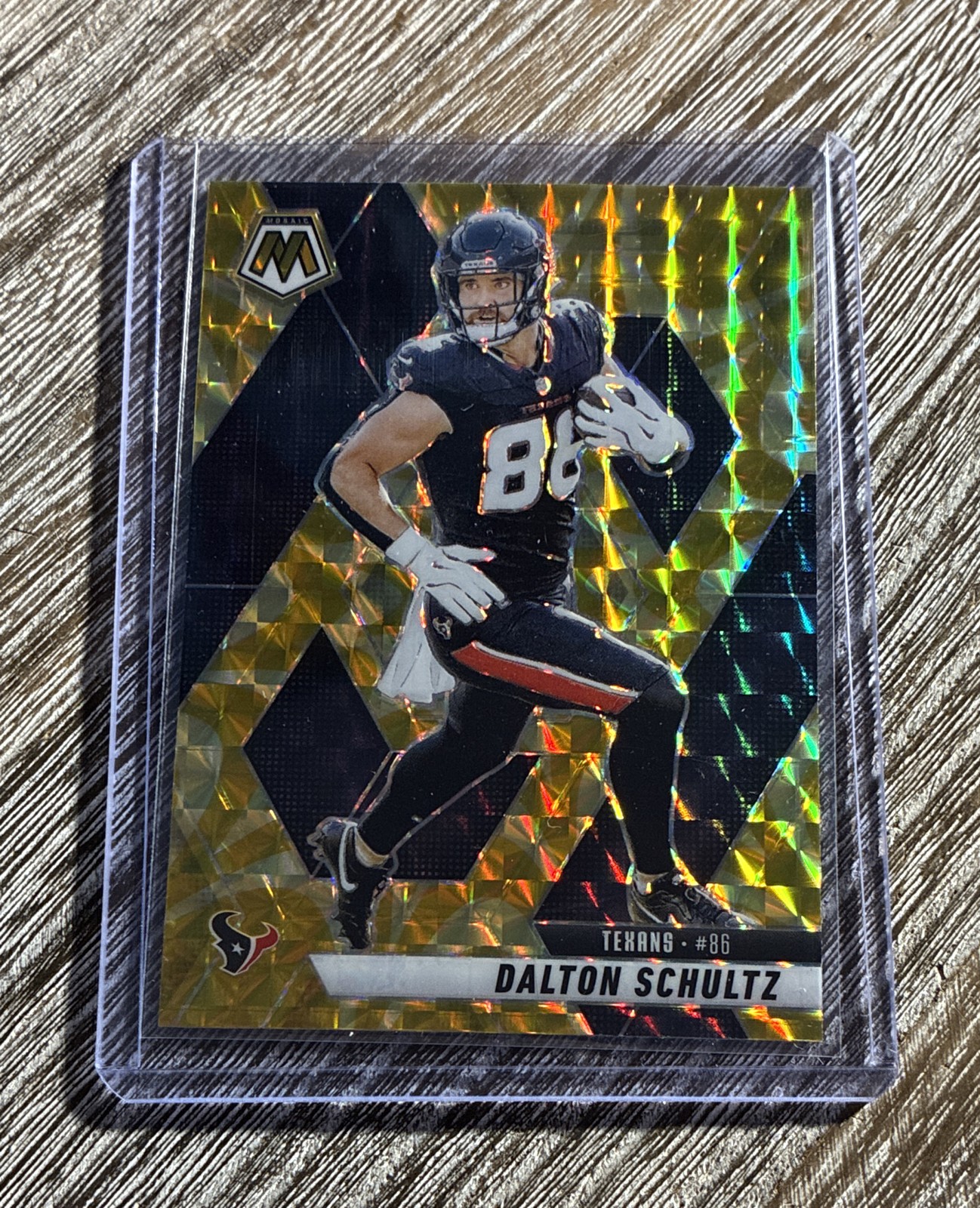 2025 Panini Mosaic - Dalton Schultz #85 Reactive Yellow Mosaic Prizm
