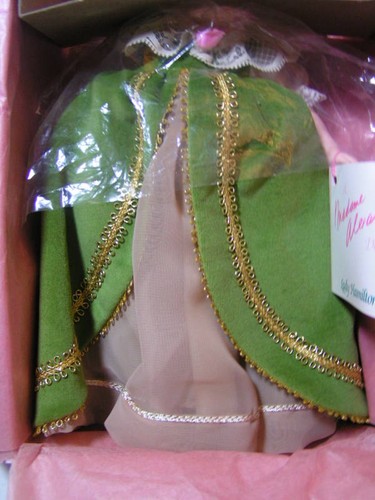 MADAME ALEXANDER Girl DOLL 12" LADY HAMILTON 1338 MINT In Original BOX - Picture 4 of 9