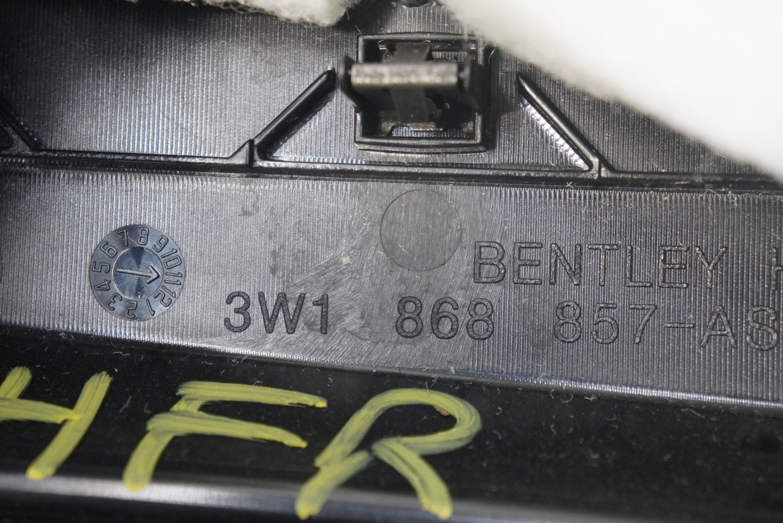 Front Right Dash Lower Knee Trim Panel Cover 3W1868857 Bentley Flying Spur 2013+