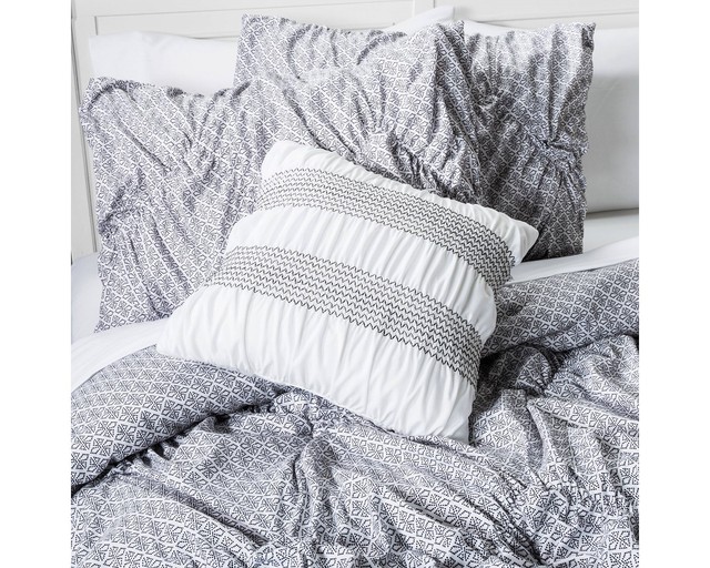 Xhilaration Ruched Dotted Diamond 6 Piece Bed In A Bag Black