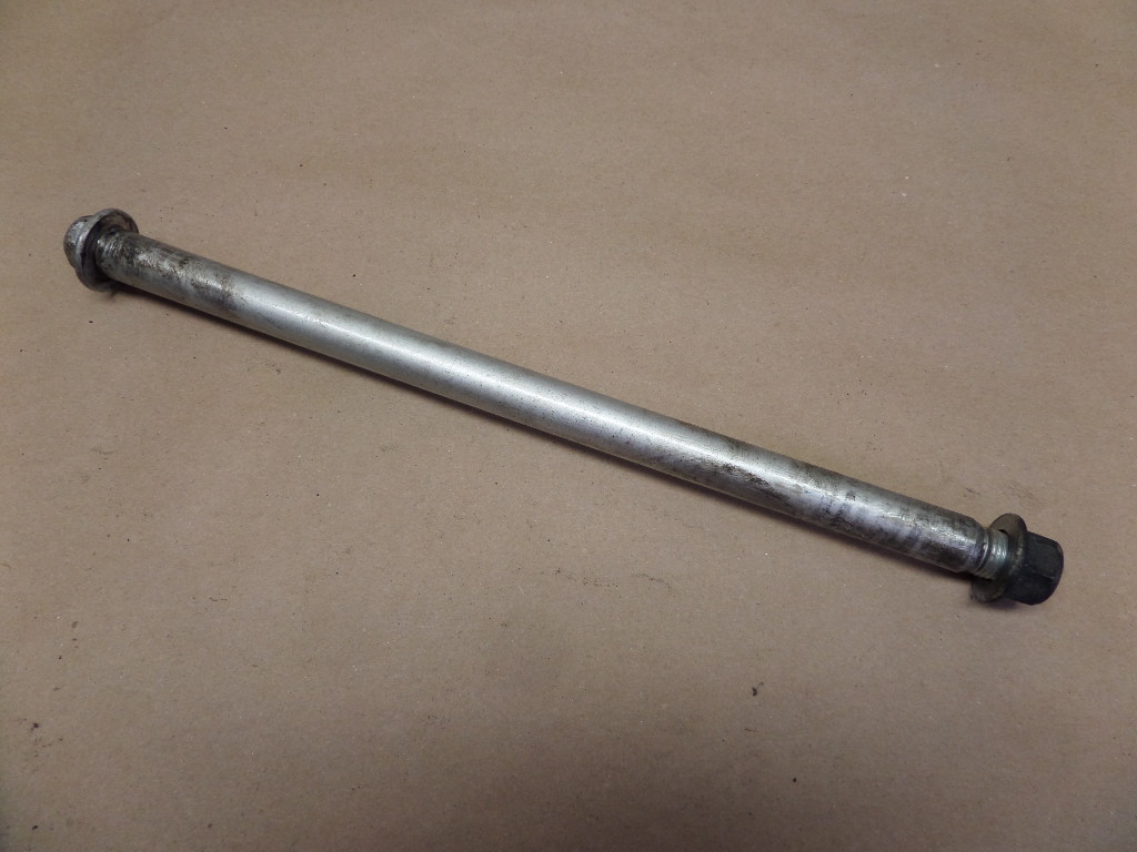 2005 SUZUKI KATANA GSX750 F REAR WHEEL AXLE | eBay