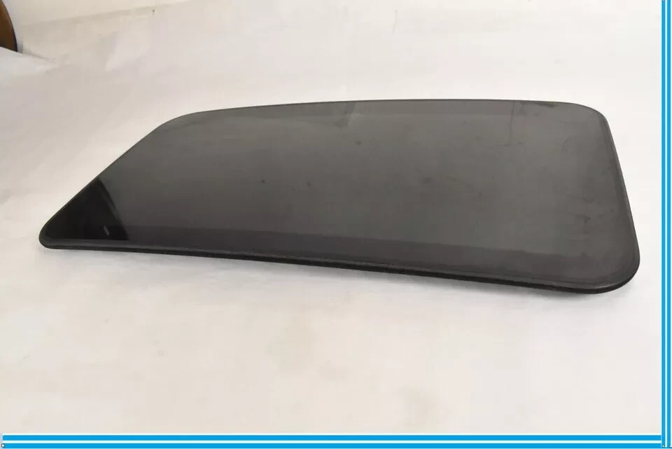 14-22 Maserati Ghibli Sun Roof Sunroof Moonroof Top Glass Window Panel OEM