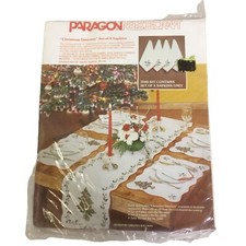 Vintage Paragon Needlecraft Christmas Greenery Set of 4 Napkins