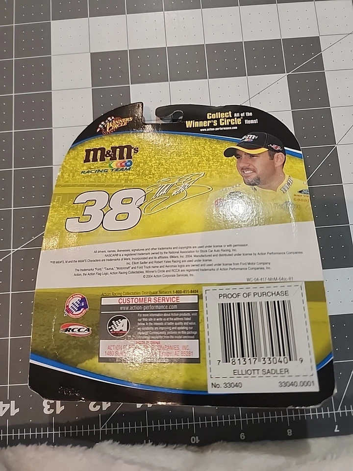 Elliott Sadler #38 M&M's '04 Texas Win Raced Versión 1:64 Winners Circle Diecast Foto 2 de 2