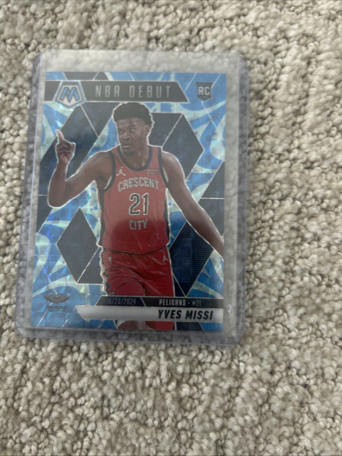 2024-25 Panini Mosaic - NBA Debut Yves Missi #255 Reactive Blue Mosaic Prizm