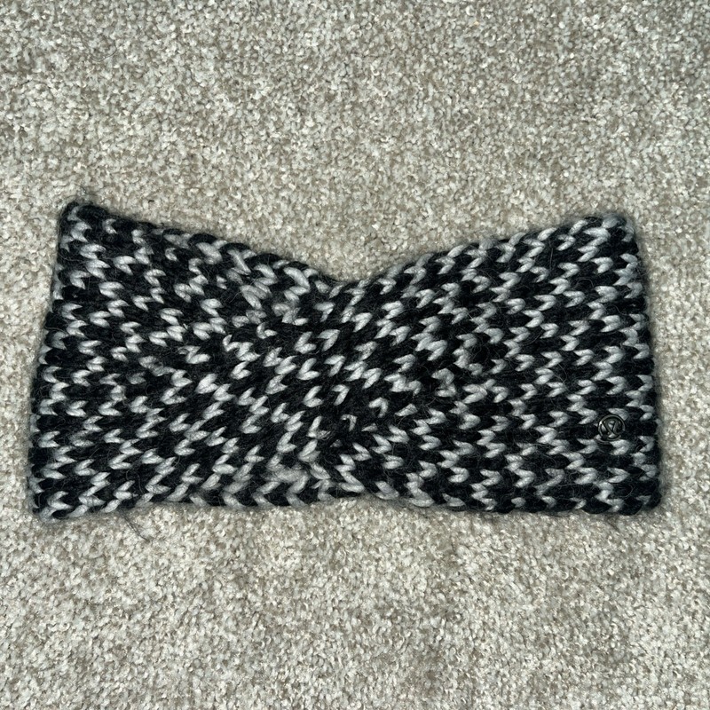 Lululemon Head Warmer Knit Headband One Size Ear Warmer Black And Grey Clean