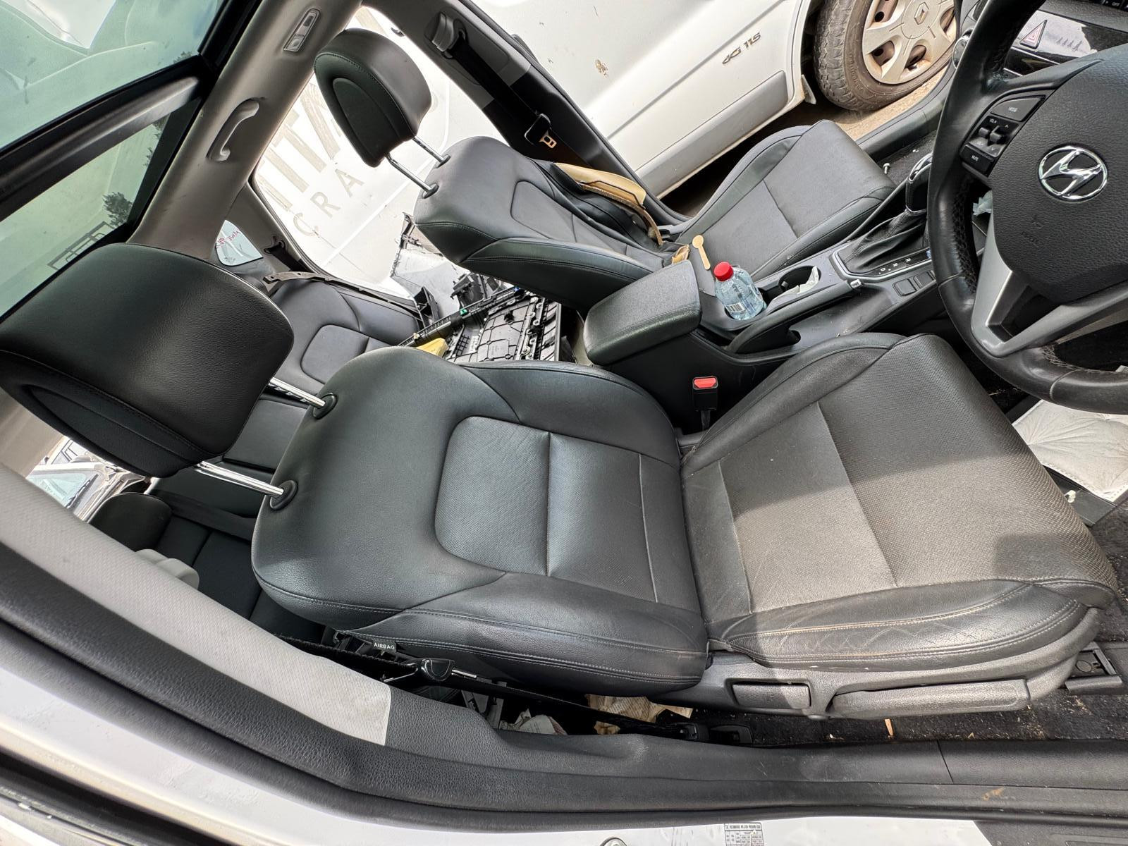 2017 Hyundai Tucson DOOR HANDLE OUTER RIGHT FRONT TL WHITE 06/2015-01/2021 762538 image 9