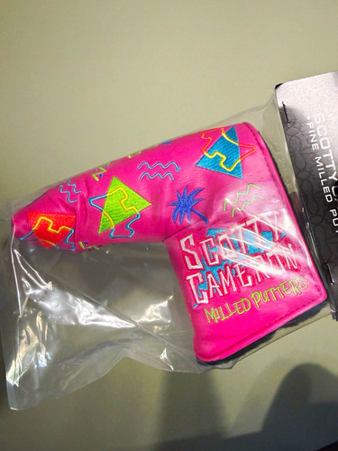 NIB Scotty Cameron Dog Days of Summer SPECIAL Pink Putter Headcover Golf Cover
