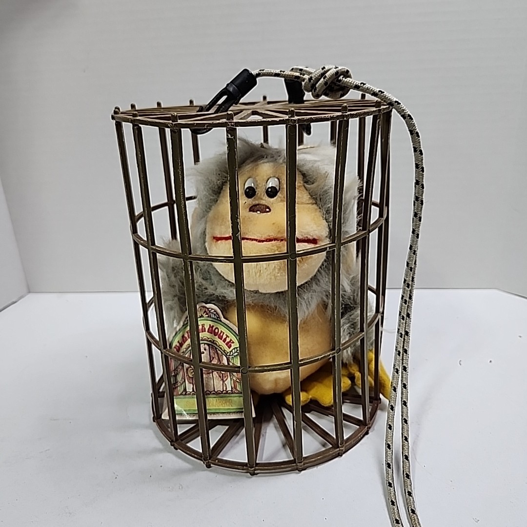 MONKEYBRAINBAITS 　Leafer Blabber Mouth Monkey In A Cage 1985 Animal Toy Imports - Rare - 8