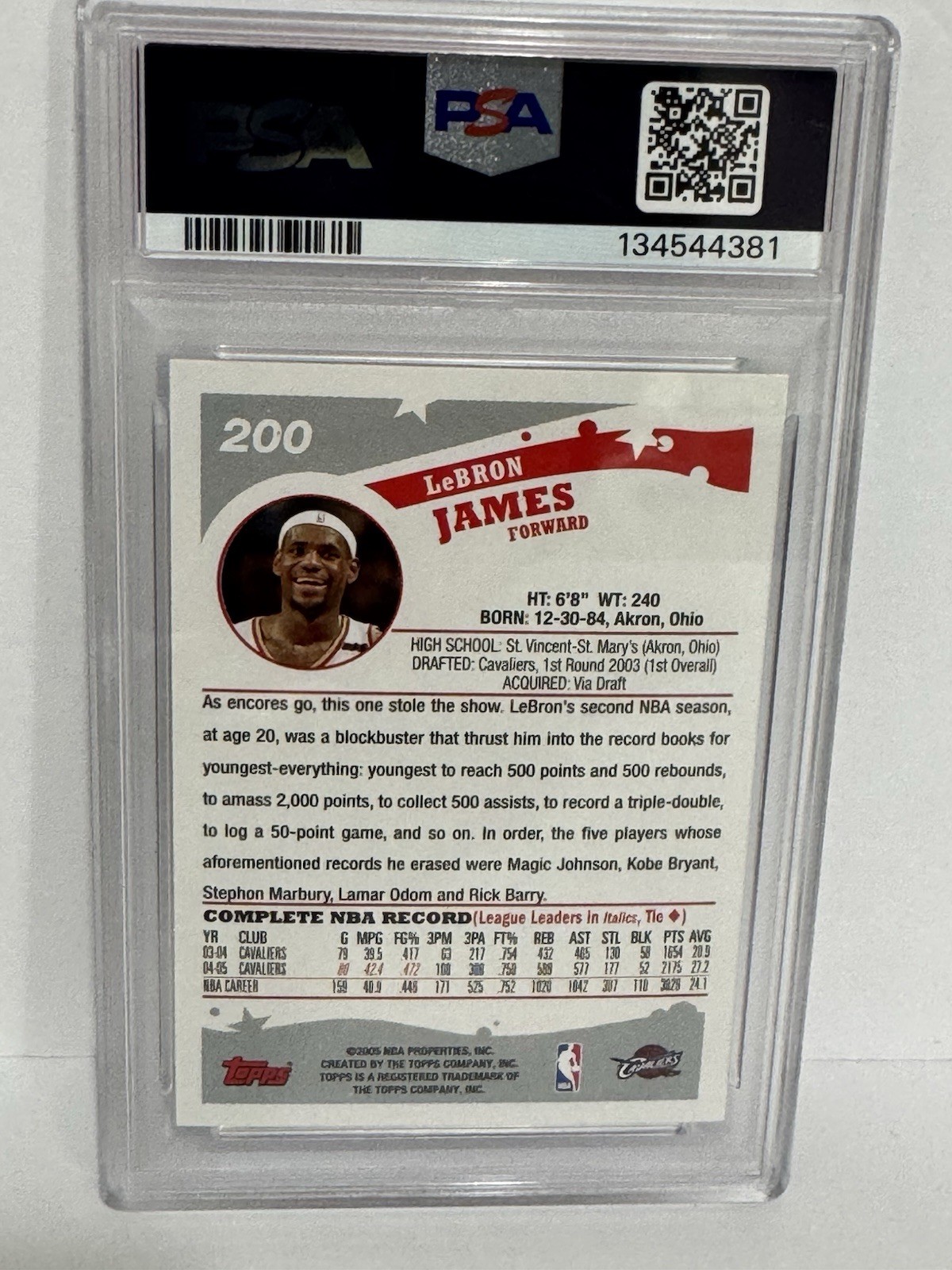 2005-06 Topps #200 LeBron James PSA 10 Cleveland Cavs view 2