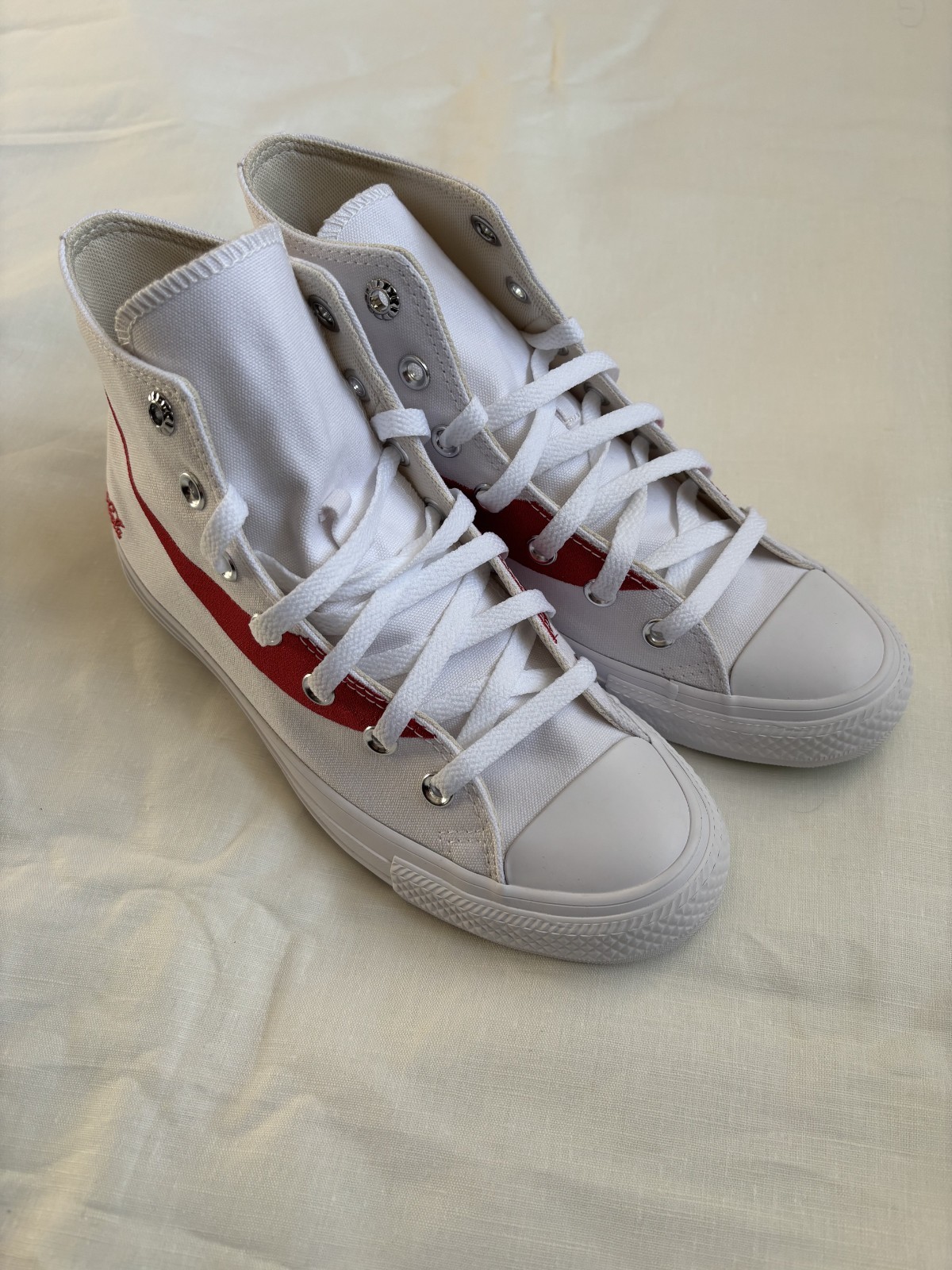 Size 8 - Converse Coca - Cola Chuck Taylor Shoes in White and Red High-Top Train thumbnail 3