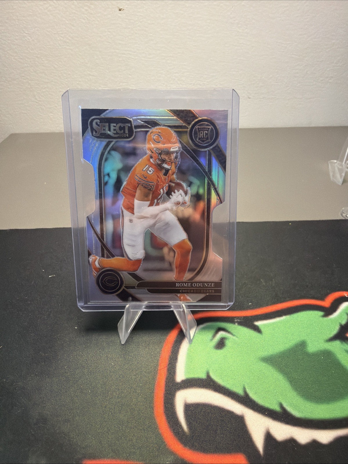 2024 Panini Select - Club Level Rome Odunze #236 Silver Prizm Die-Cut (RC)