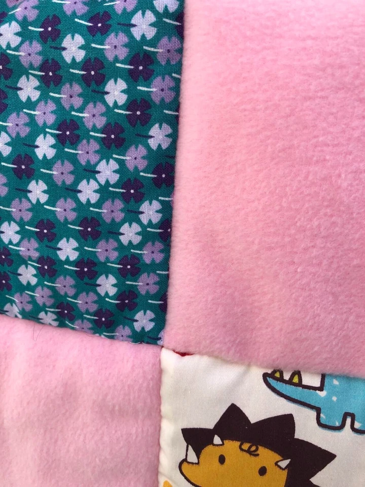 Made from a combination of wool and cotton. Children's, baby blanket, handmade - Image 2 of 4