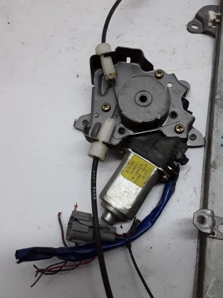 LF Left Driver Front Door Window Regulator w/ Motor 2002 INFINITI QX4 QX-4 A-24P - Image 2 of 3