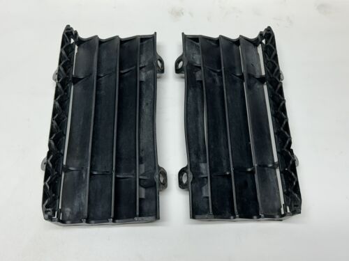2017 - 2022 KTM OEM Radiator Guards 125 300 350 250 500 FX SXF XCF Xcw Xc Sx - Foto 2 di 6