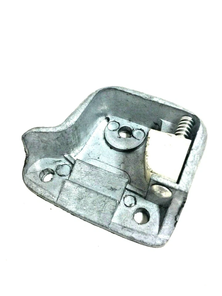 NSU PRINZ Door Latch -NOS- NEW  #664B - Image 3 of 4