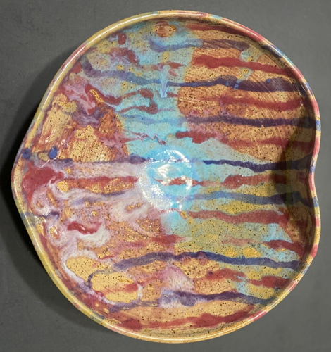 Vtg. Studio Art Pottery Heart Hand Made Glazed Serving Bowl Signed on Bottom 91 - Picture 2 of 9