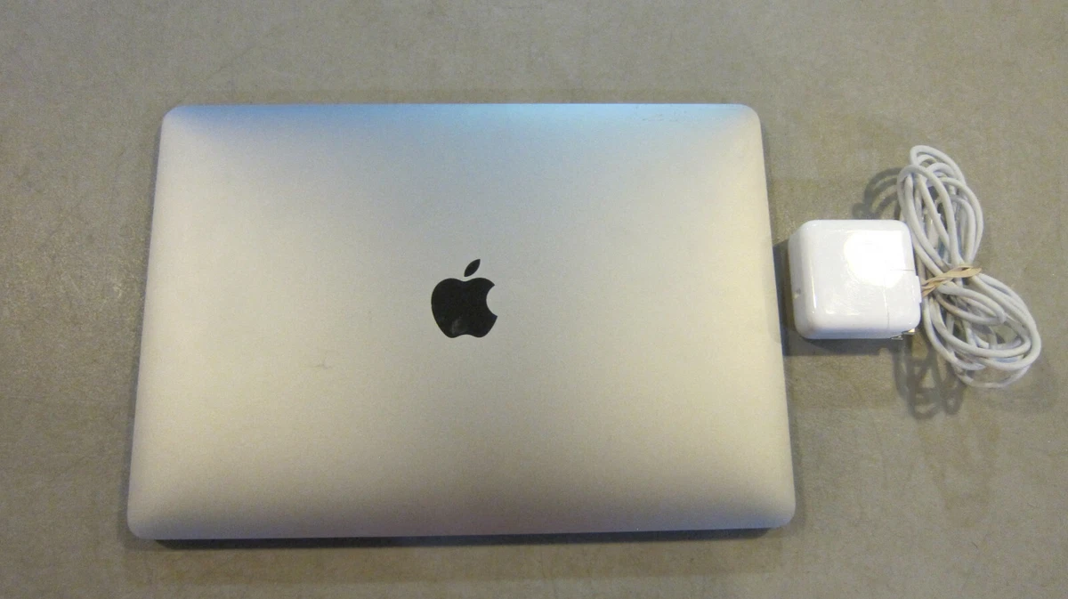 Apple Macbook Air a2337 13.3” Retina Display M1 8gb 256gb Silver - SHIPS  FREE