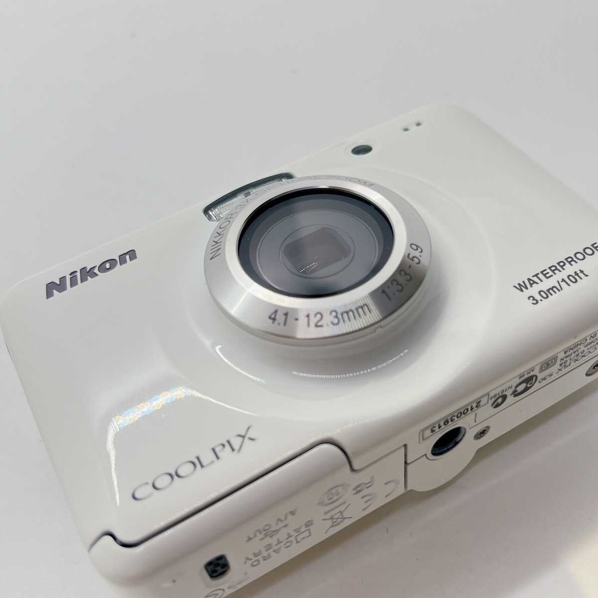 美品【動作品】Nikon ニコン COOLPIX S30 水中カメラ ホワイト 81p+QRe3IvL._UF894,1000_QL80_.jpg