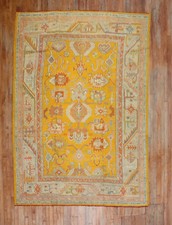 Hand-Knotted Oushak Wool Area Rug - Geometric Turkish Oriental Design