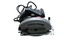 SKILSAW CIRCULLAR SAW MODEL HD 5660 WITH 8 1/4" SAW BLADE & REMOVABLE WRENCH