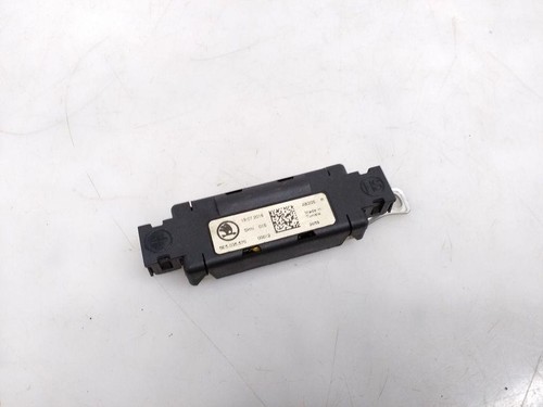 VW PASSAT B8 3G2 Antennenverstärker  5E5035570 1.97 Diesel 110kw 2016 31859583