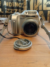 FUJIFILM FINEPIX 2800 ZOOM DIGITAL CAMERA EXCELLENT CONDITION WITH CARD