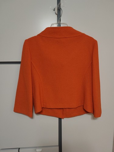 St. John Orange Knit Skirt Suit Set – Jacket Size 8 Skirt Size 8 - Picture 14 of 20