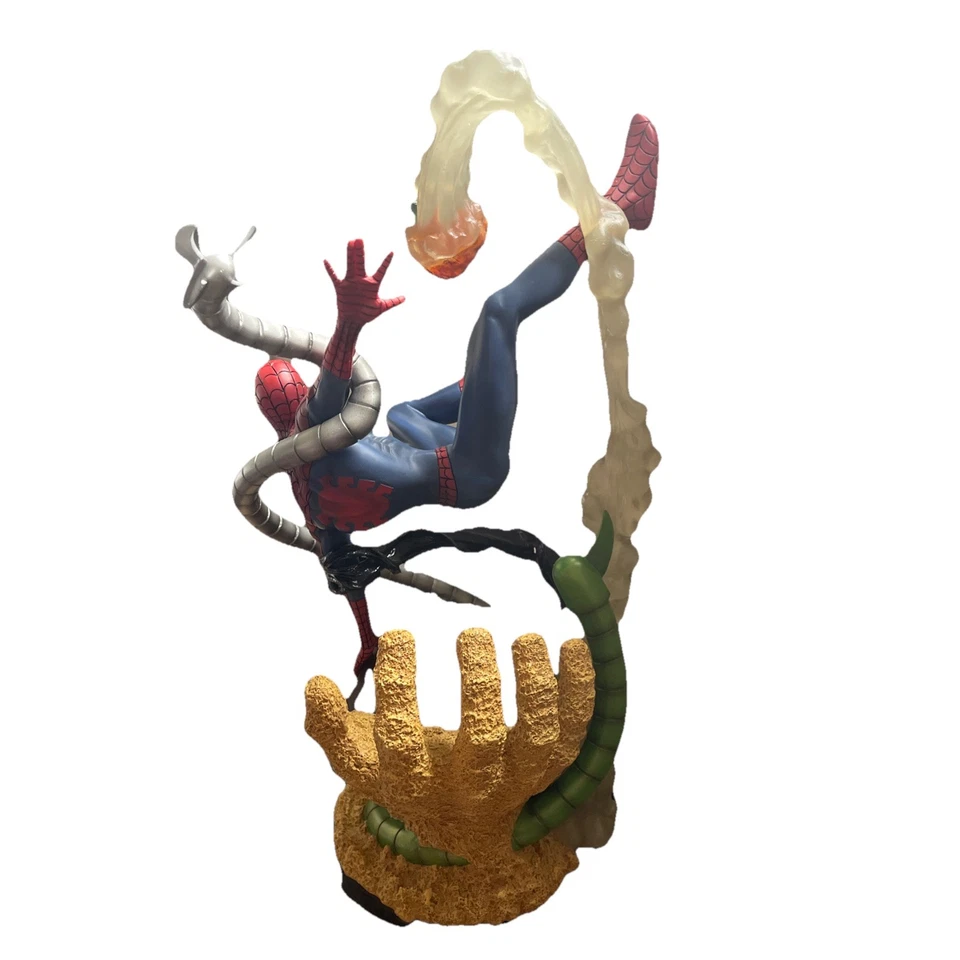 Статуэтка скульптура художественного убежища Marvel Milestones SPIDER-MAN (2004 Diamond Select) - Изображение 3 из 4