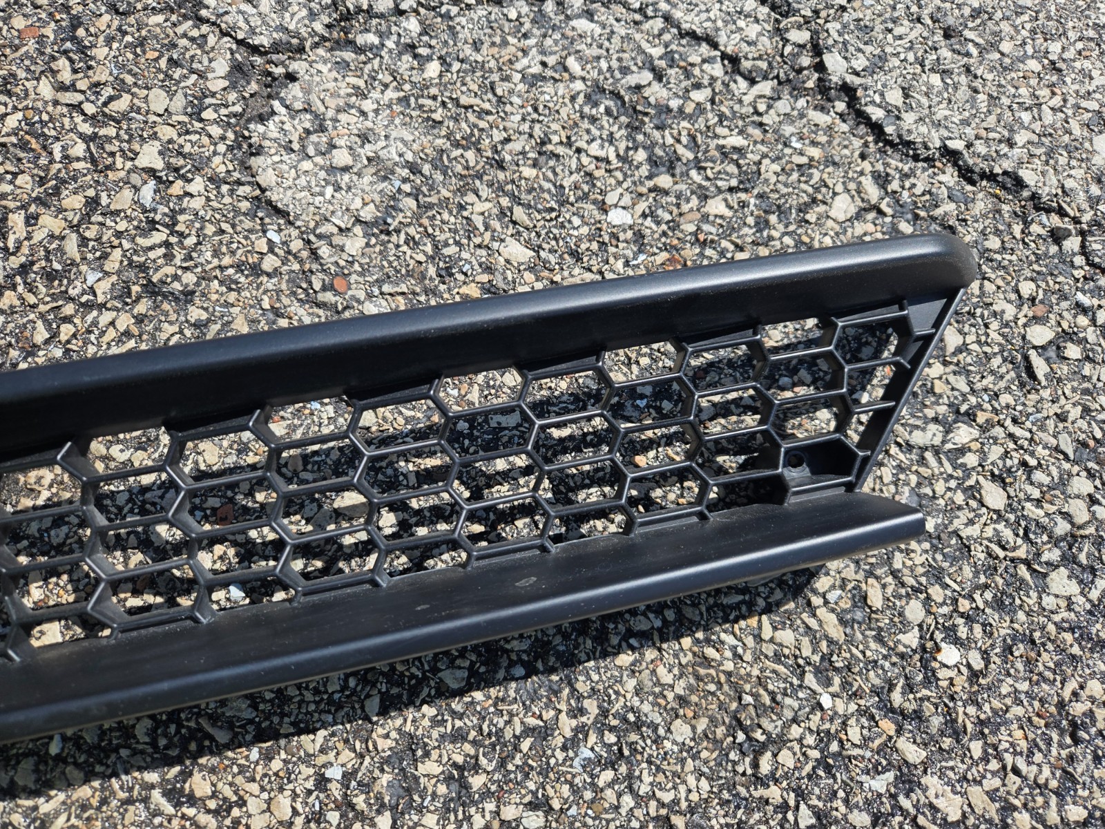 2017 - 2022 Lamborghini Huracan Rear Bumper Lower Grille OEM 4T0807684A